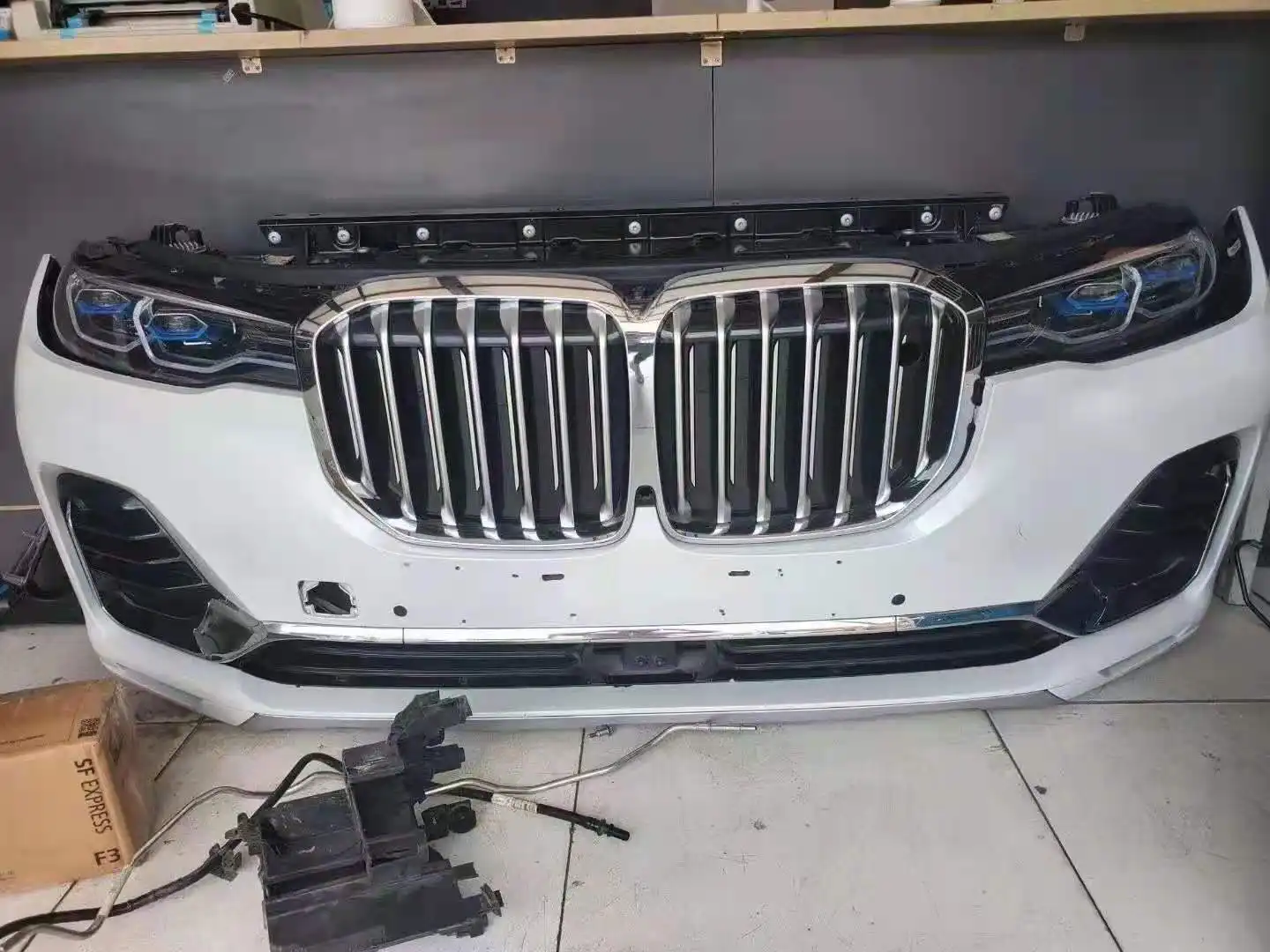 BMW G07 nose cut