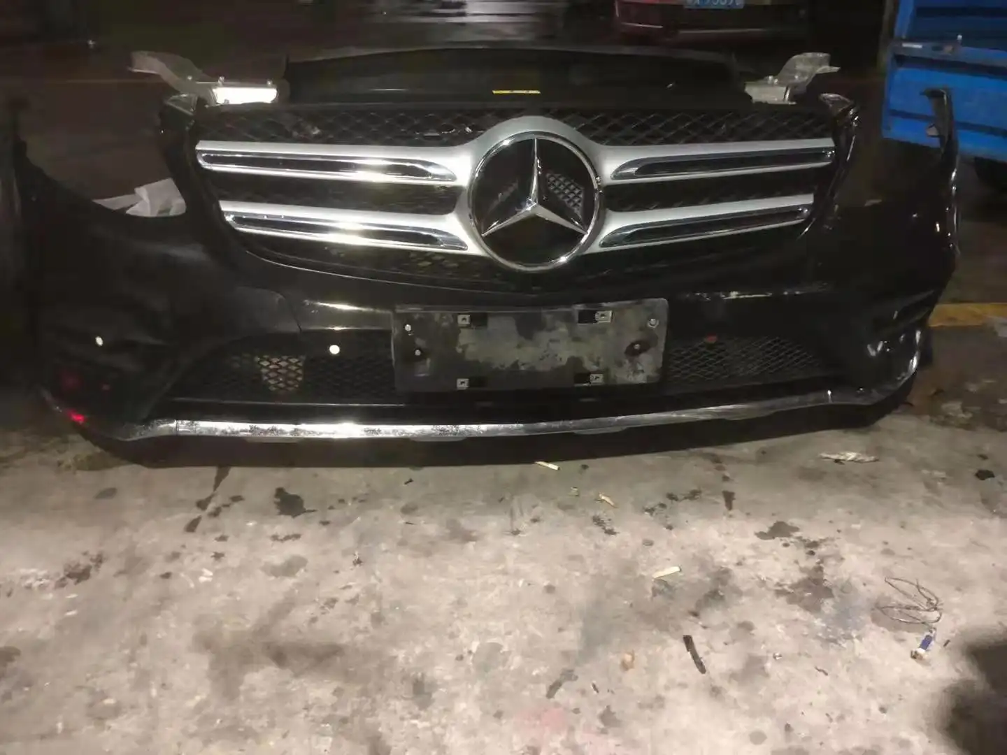 Mercedes Benz W253 GLC nose cut