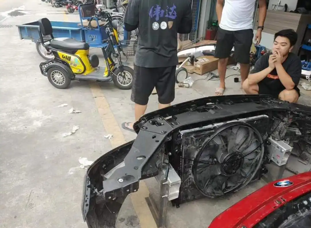 Mercedes Benz W222 S class nose cut