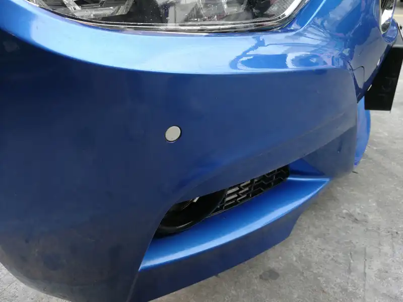BMW F30 330E nose cut