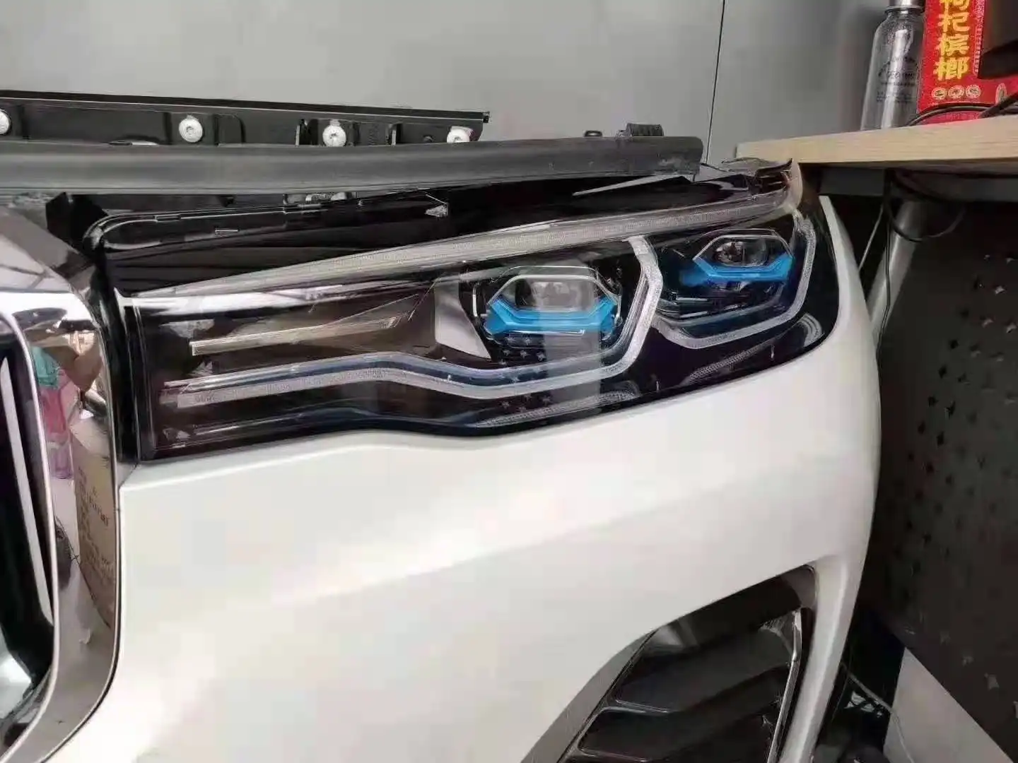 BMW G07 nose cut
