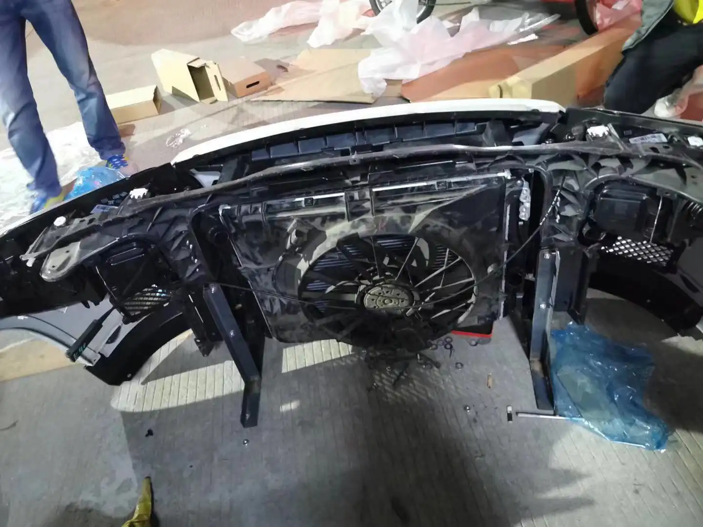 Mercedes Benz W222 S class nose cut