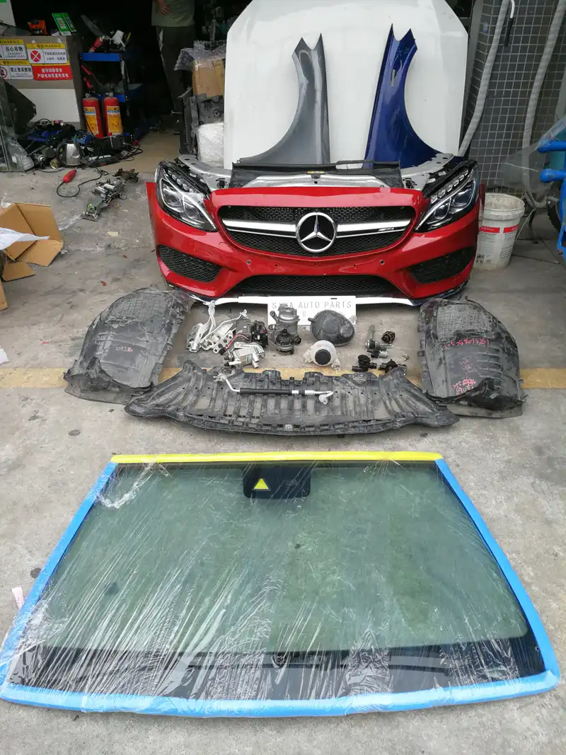 Mercedes Benz w205 nose cut