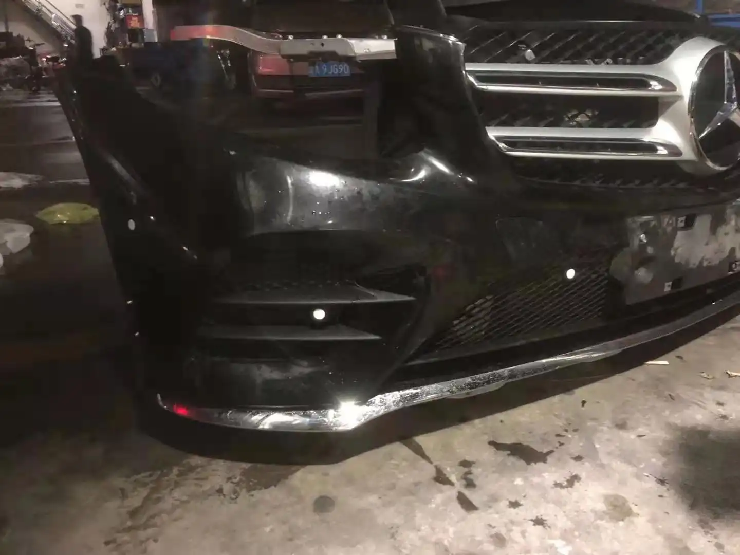 Mercedes Benz W253 GLC nose cut