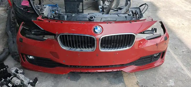 BMW F30 3 series nose cut