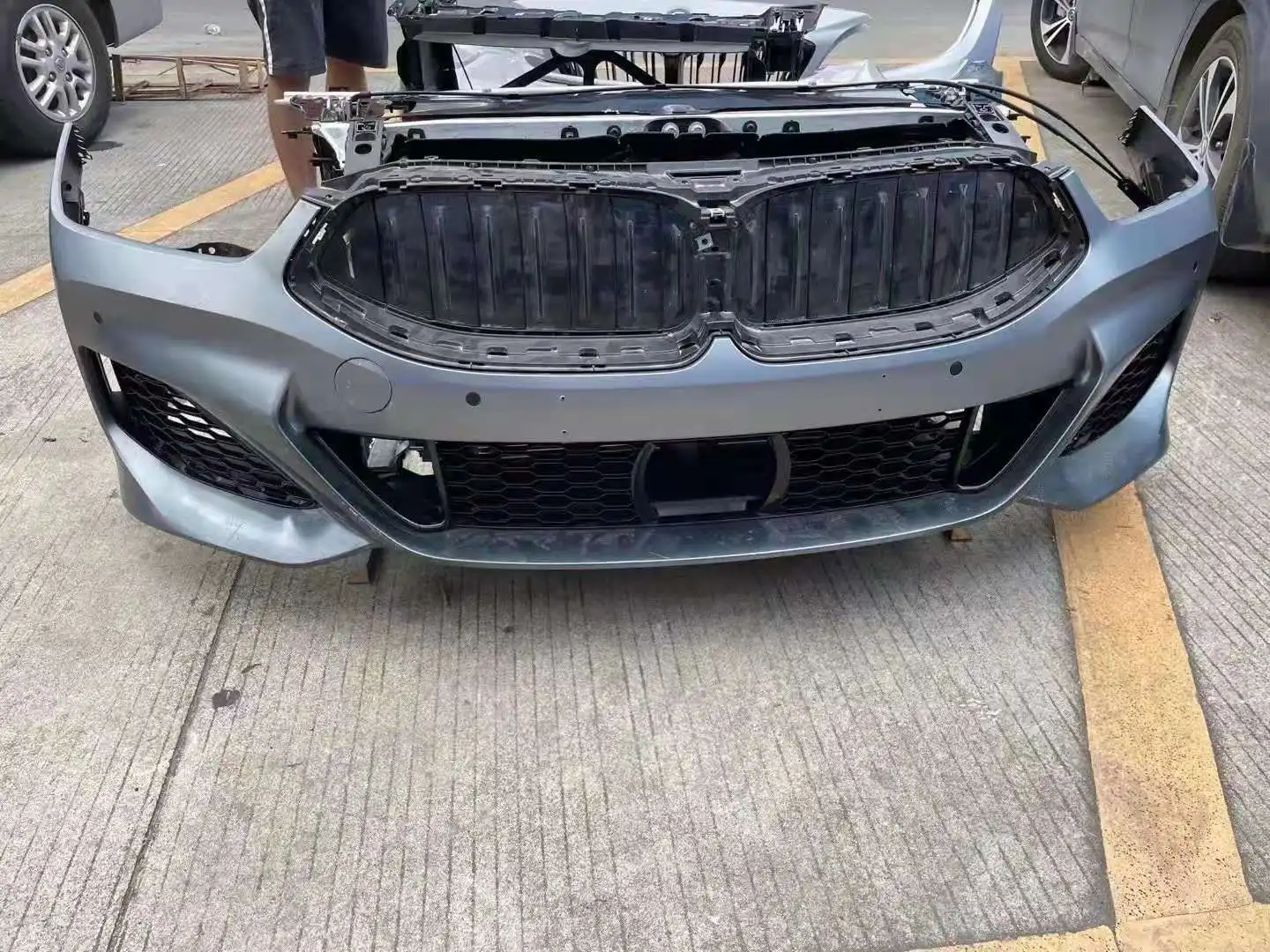 8 SERIES nose cut
