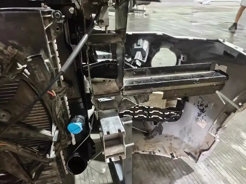 BMW F26 X4 nose cut