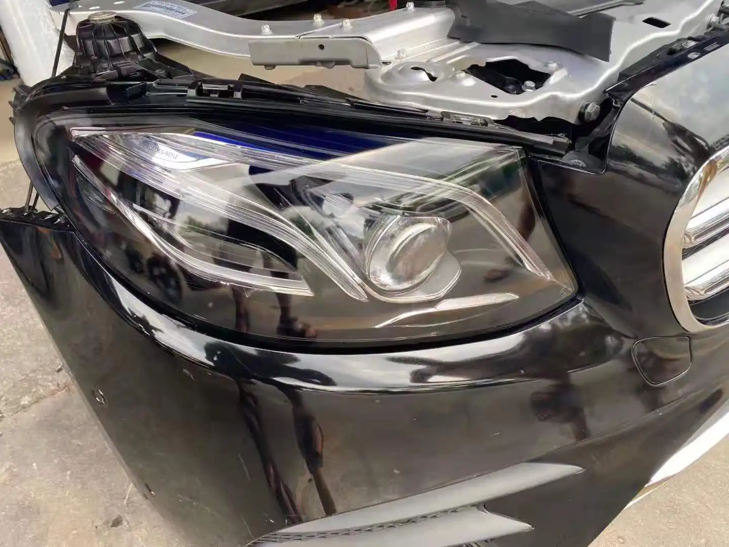 Mercedes Benz W213 sport nose cut