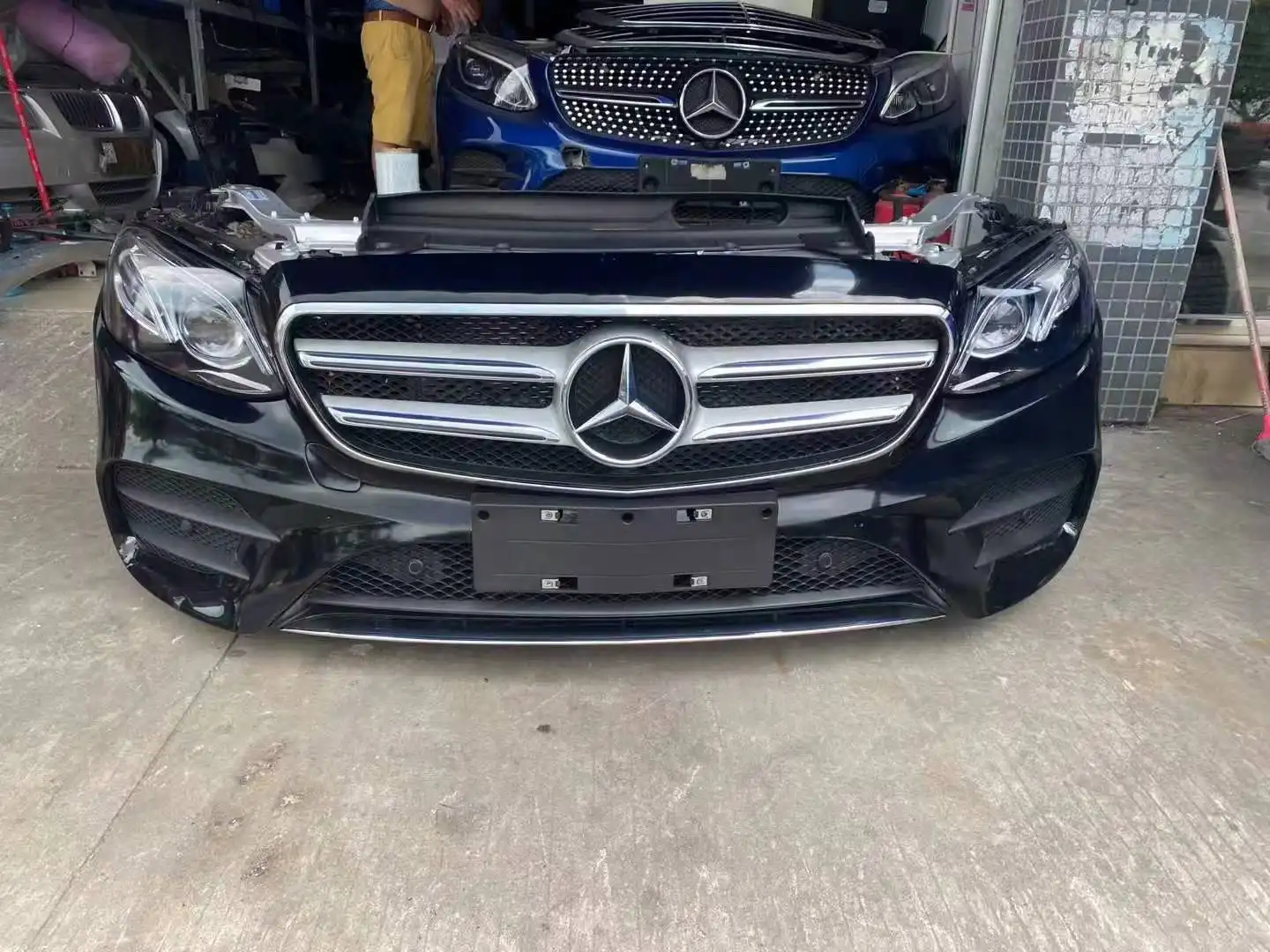 Mercedes Benz W213 sport nose cut
