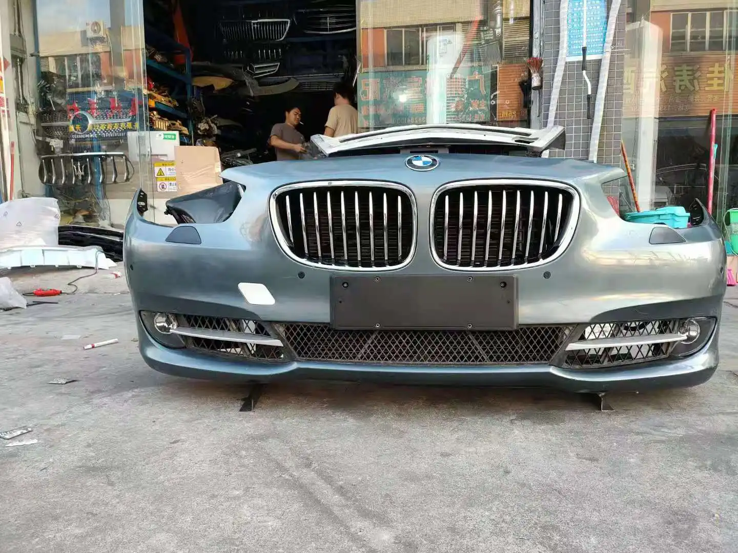 BMW F07 5 series GT nose cut