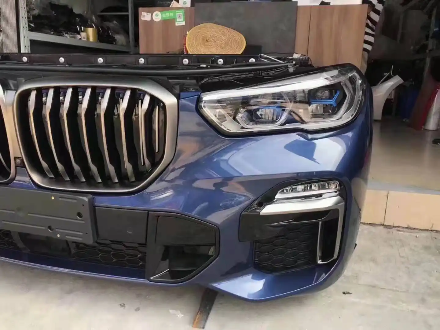 BMW G05 nose cut