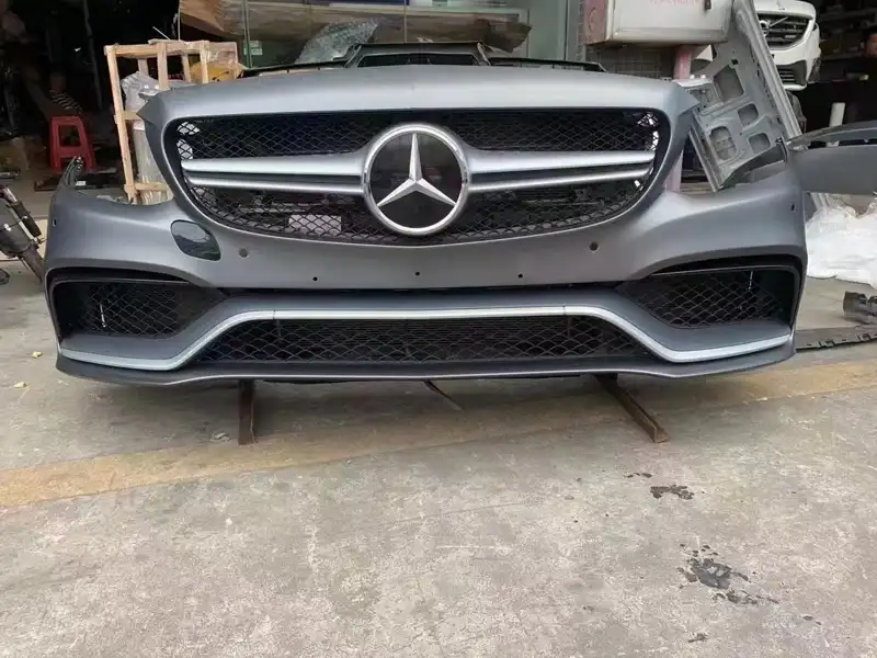 MERCEDES Benz W205 nose cut