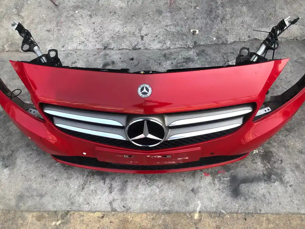 Mercedes Benz W176 nose cut