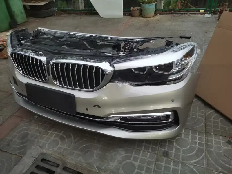 BMW G30 530E nose cut