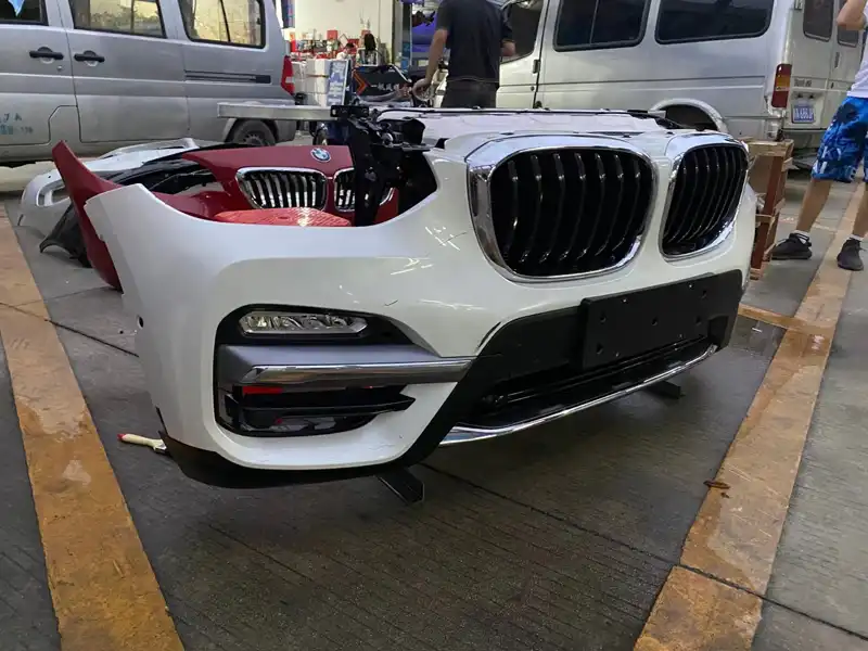 BMW G08 new model nose cut