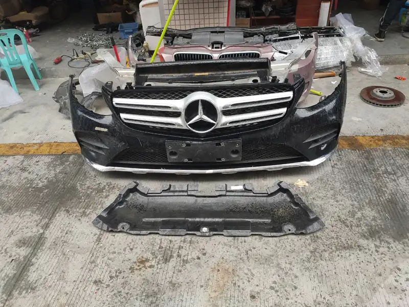 Mercedes Benz W253 nose cut