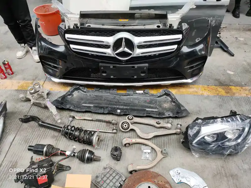 Mercedes Benz W253 nose cut