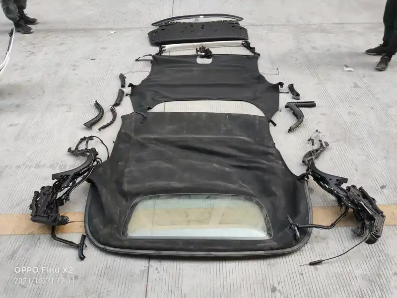 Porsche 718 convertible roof