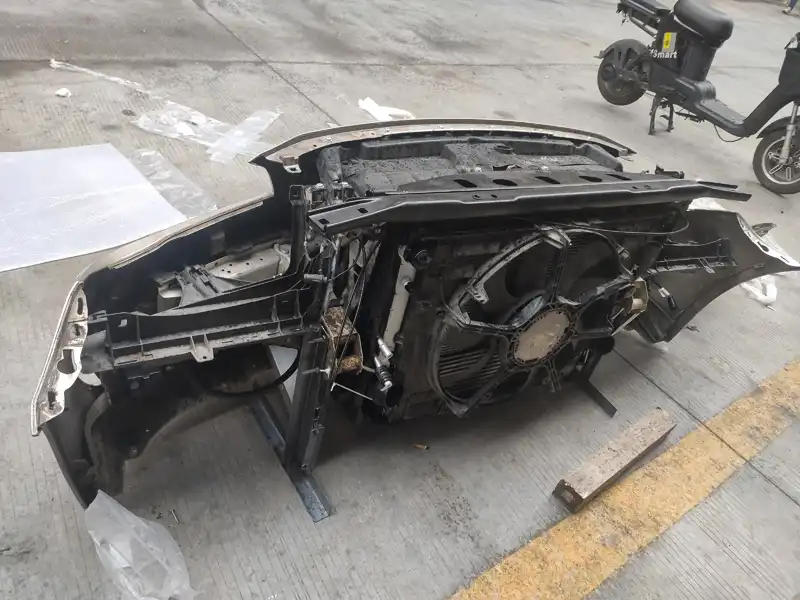 BMW F02nose cut