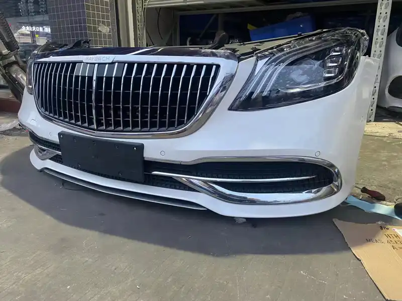 MERCEDES Benz S Class S560 nose cut