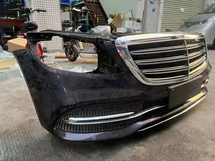 MERCEDES Benz w222 S class soprt nose cut
