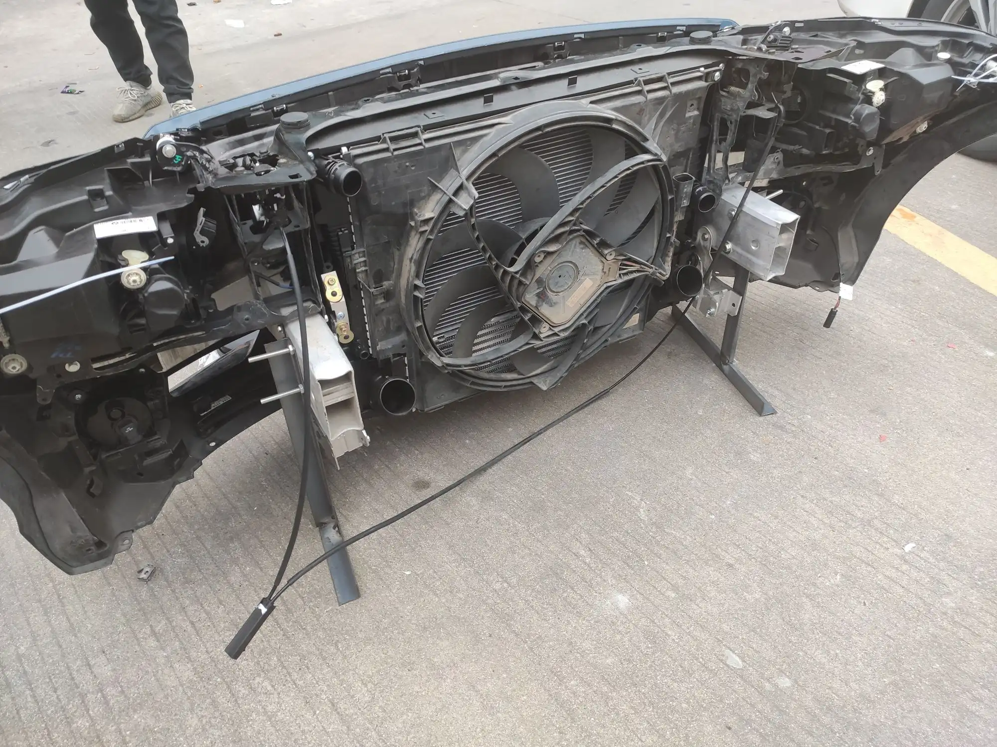 BMW F20 nose cut