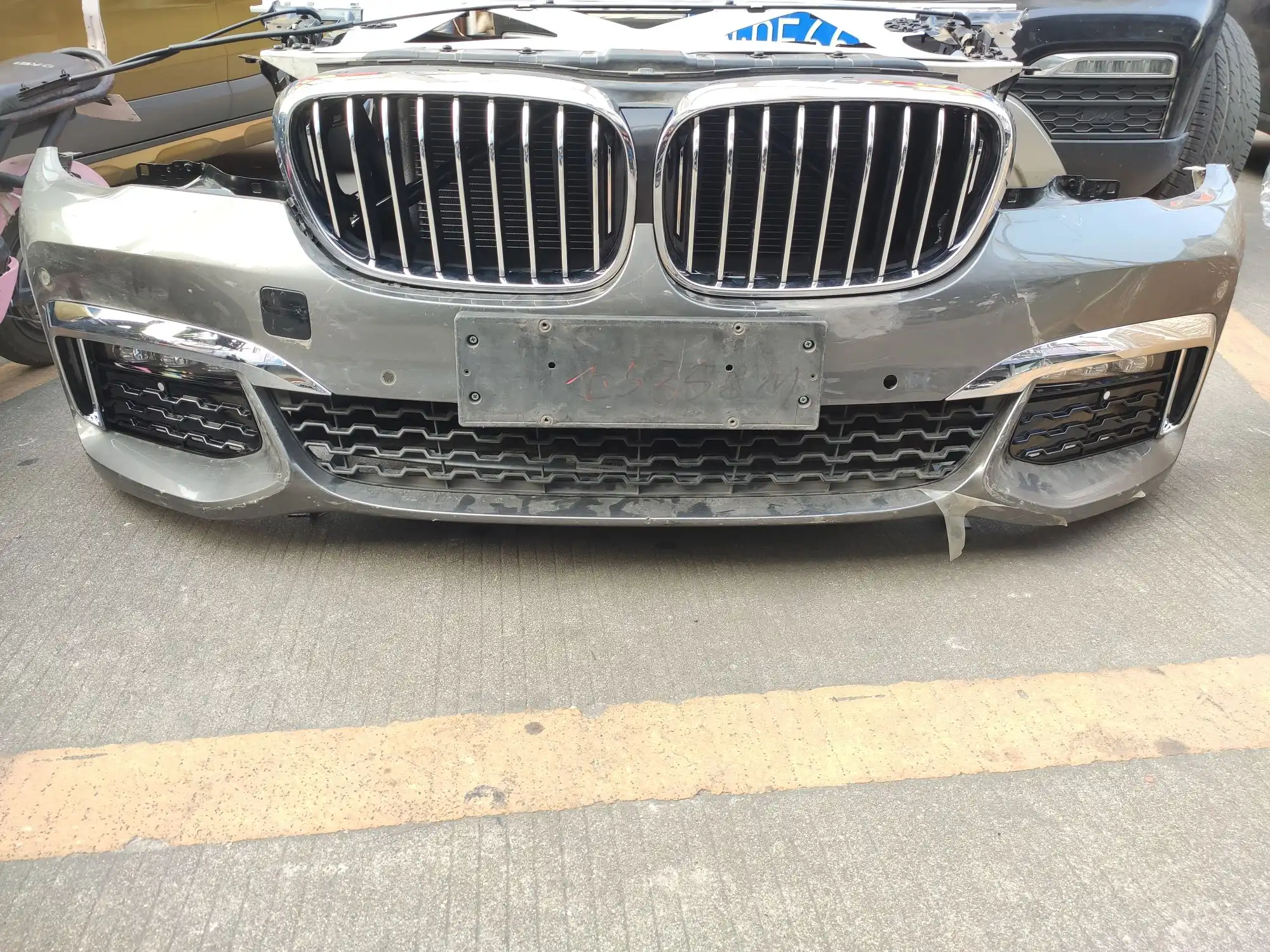 BMW G12 nose cut sport