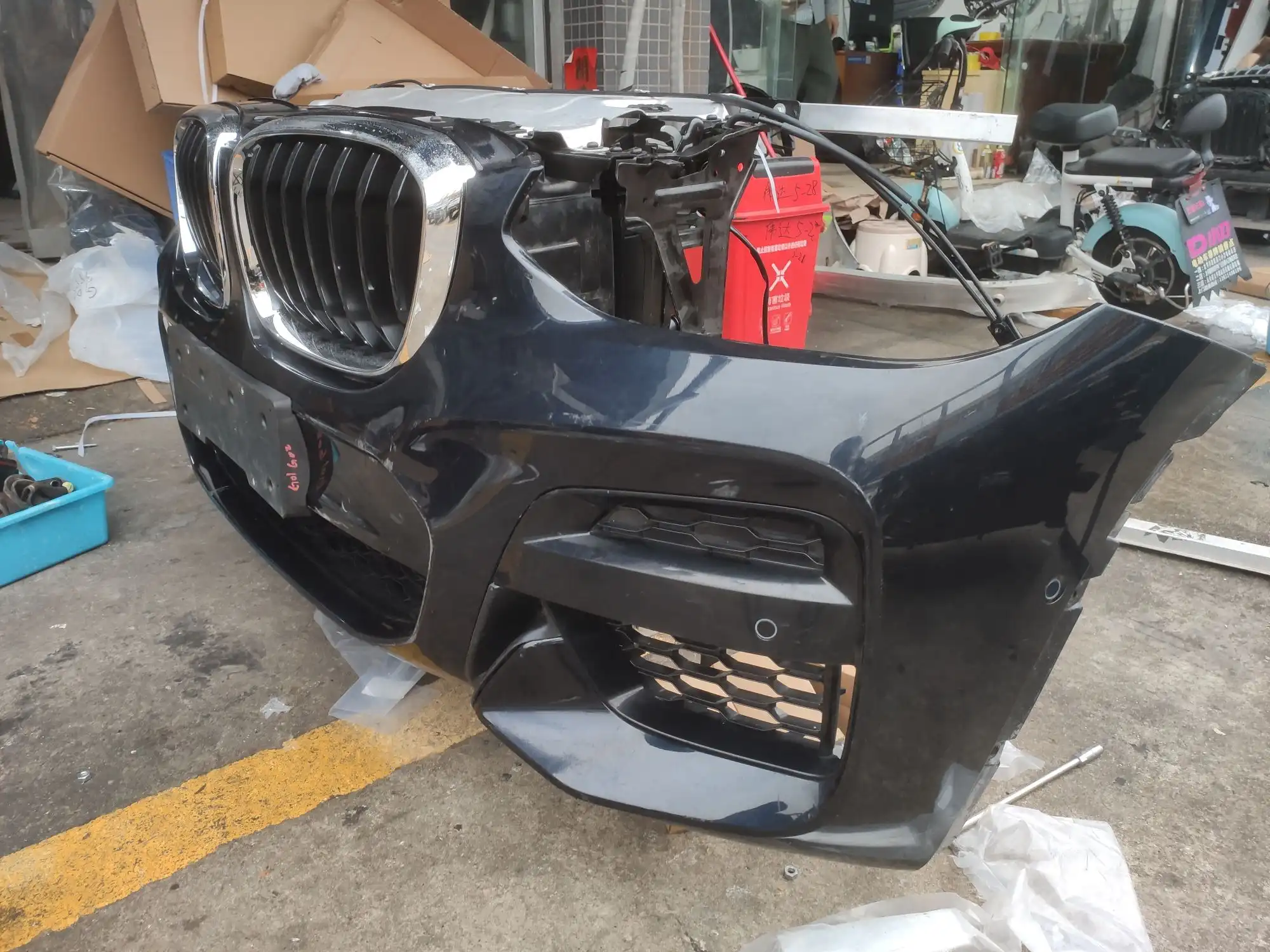 BMW G01 nosw cut