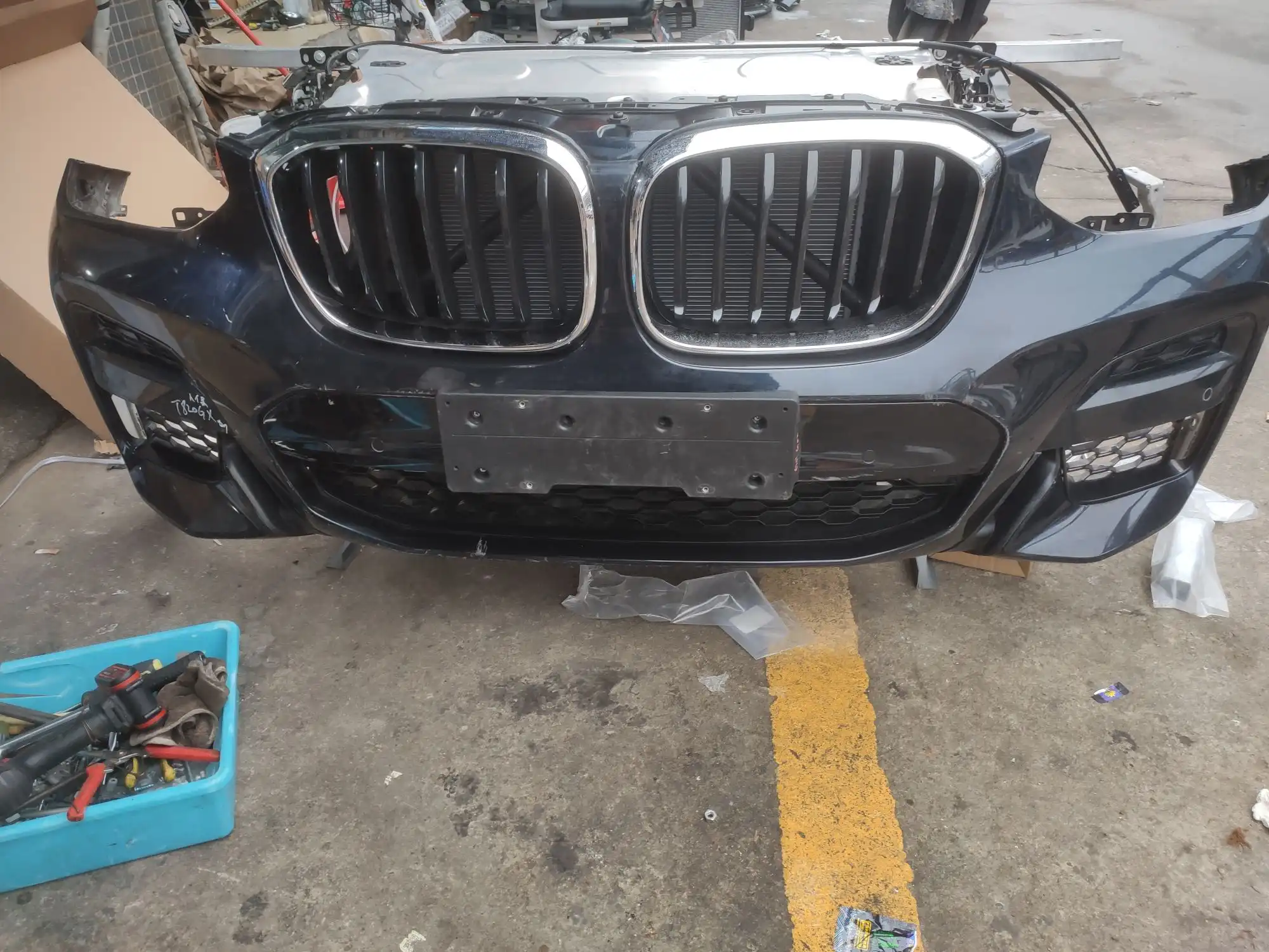 BMW G01 nosw cut