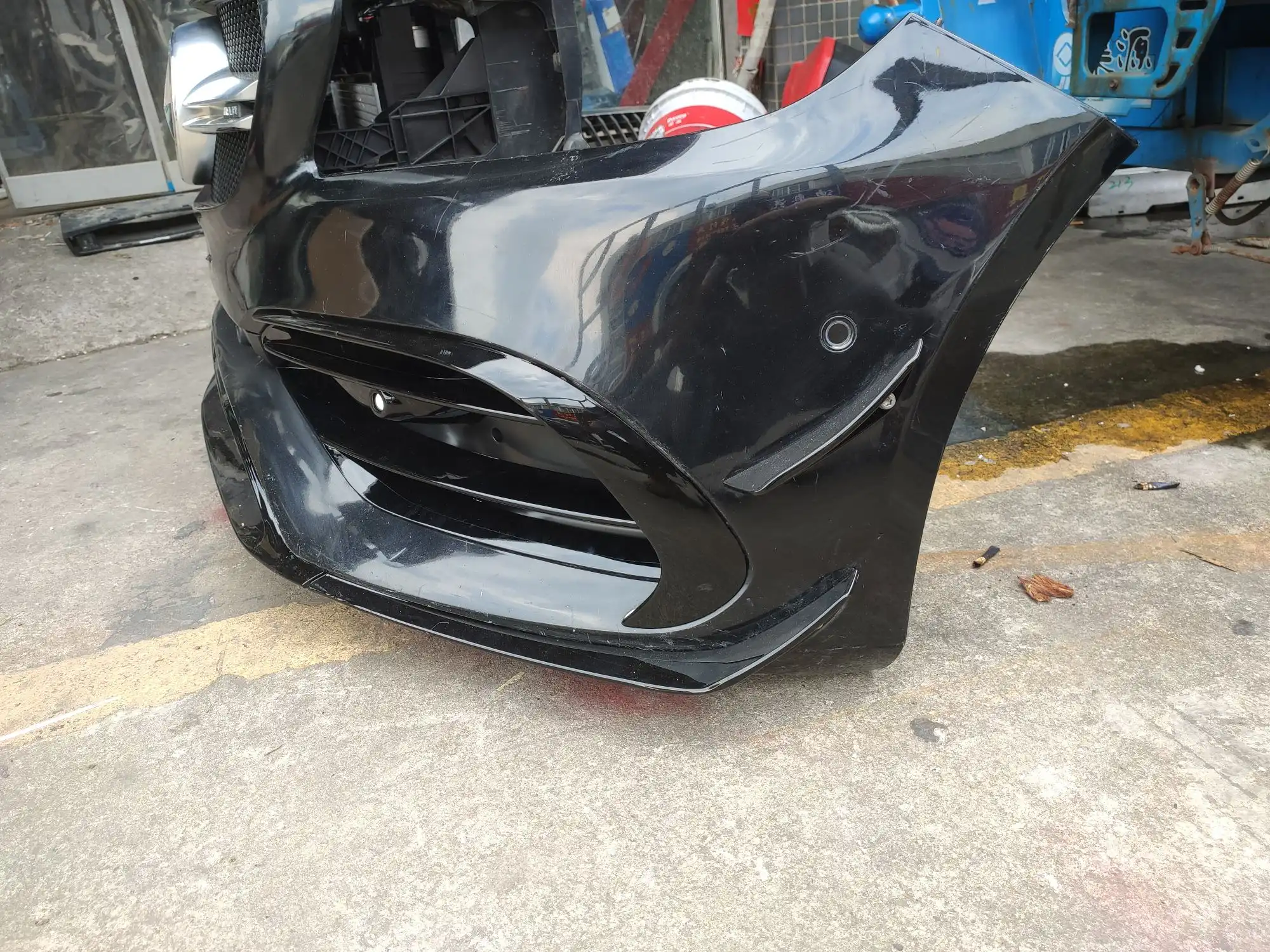 MERCEDES Benz W176 AMG A45 nose cut