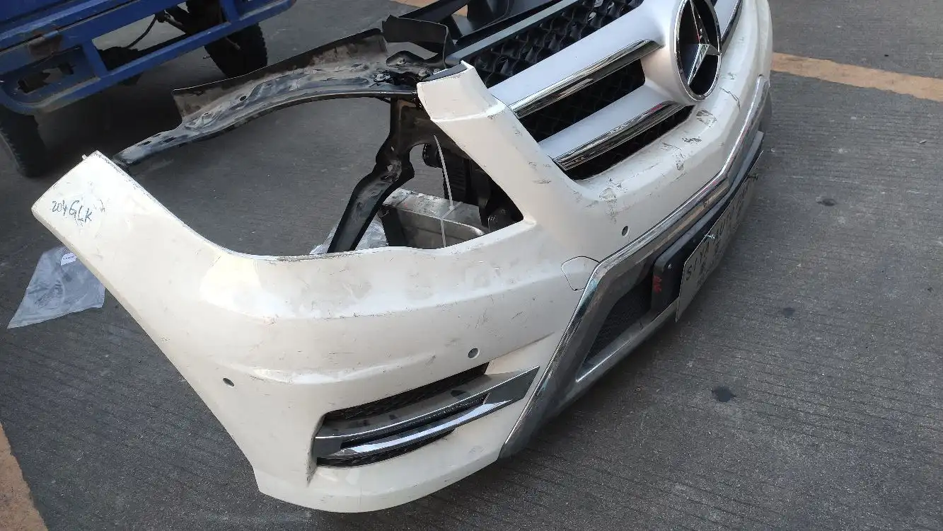 MERCEDES Benz GLK w204 nose cut