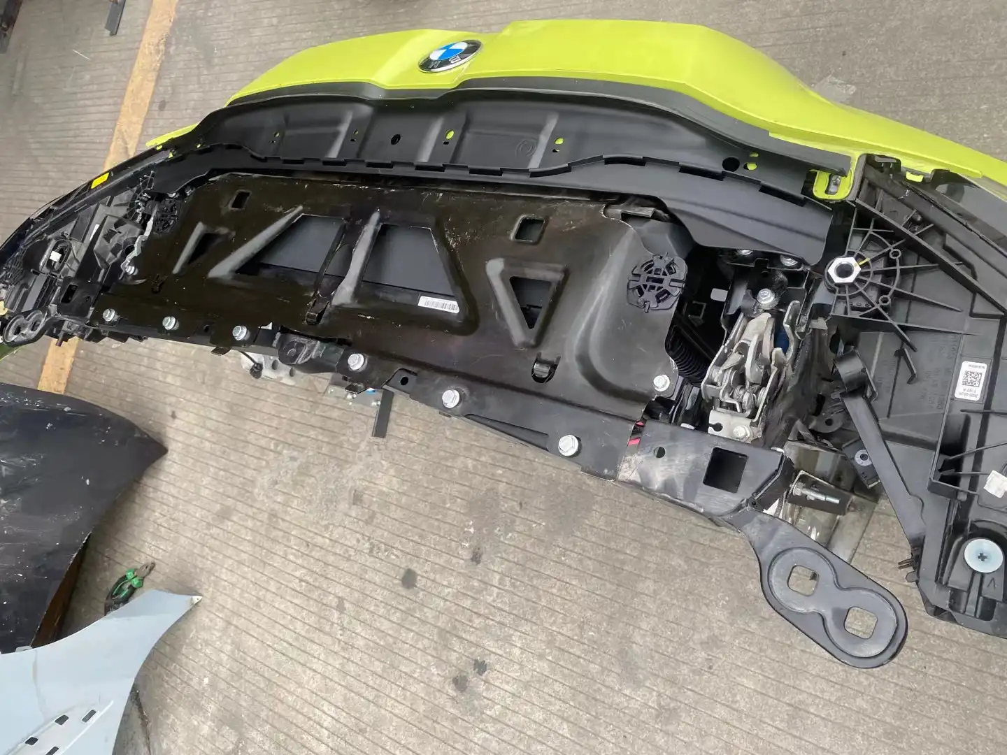BMW G80 G82 M3 M4 nose cut