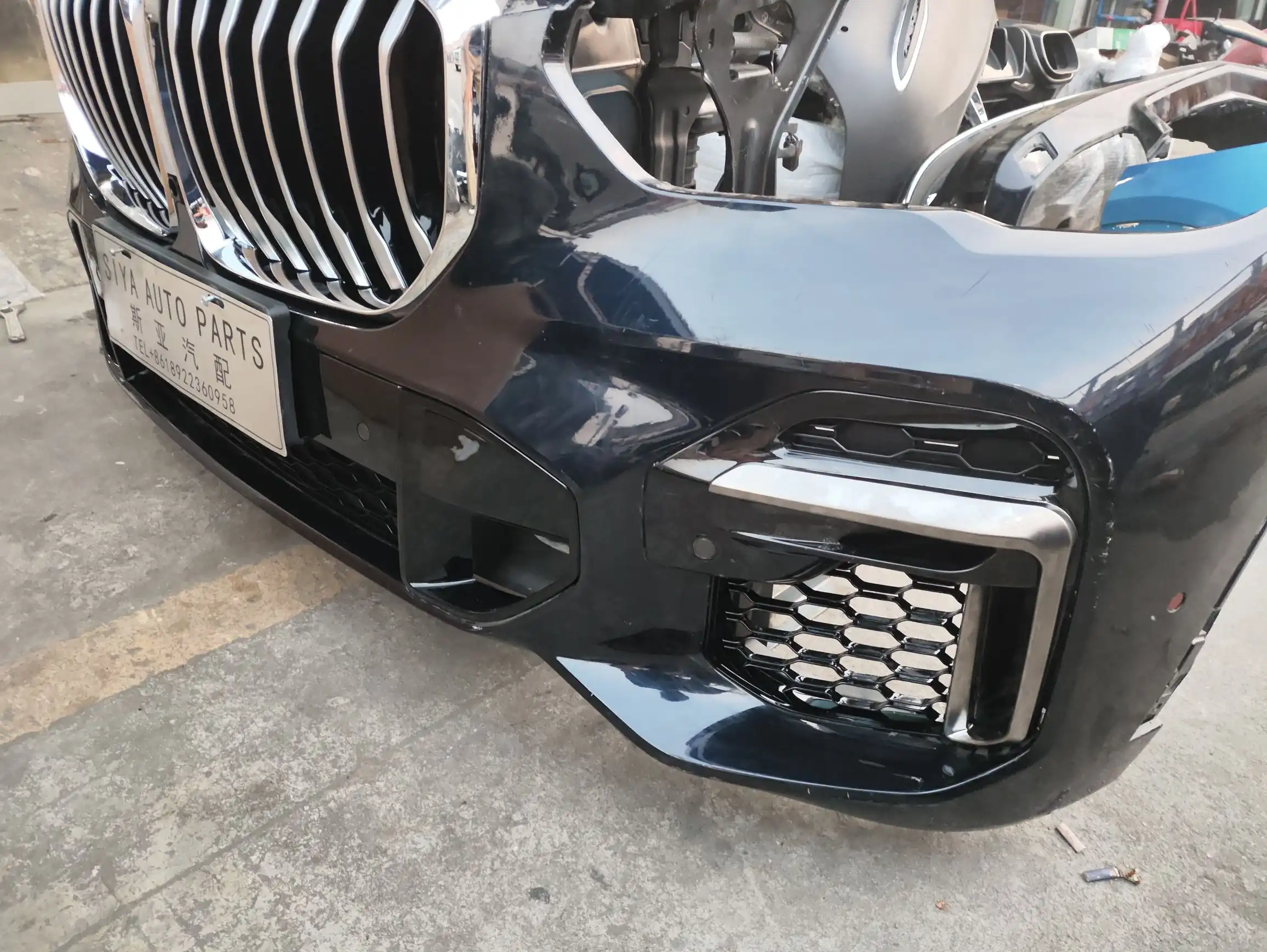 BMW G18 nose cut