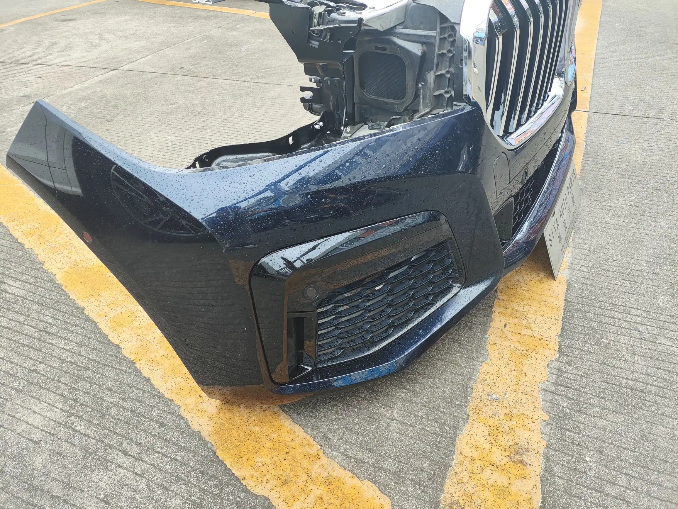 BMW G12 nose cut