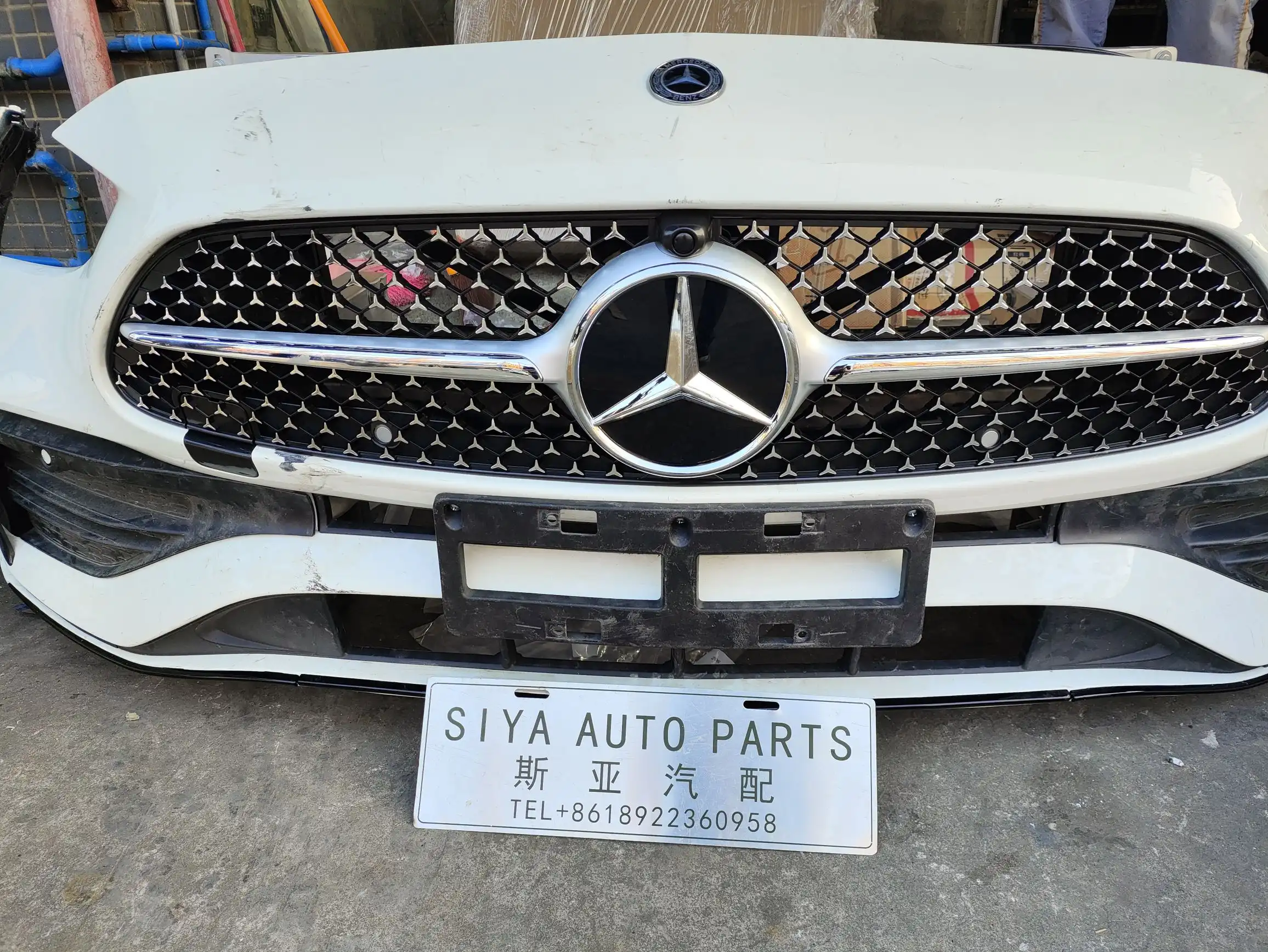 Mercedes benz W206 nose cut