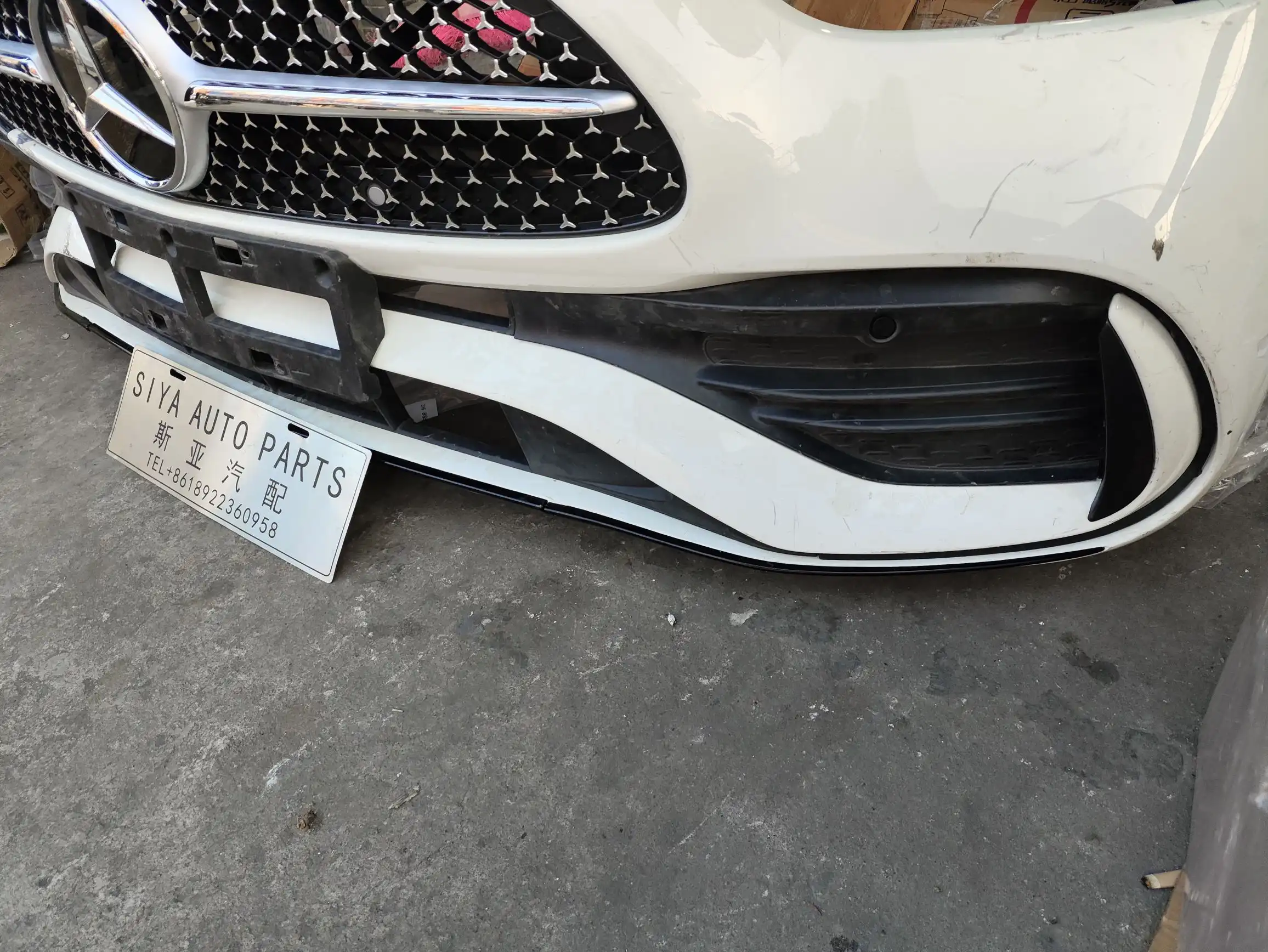 Mercedes benz W206 nose cut