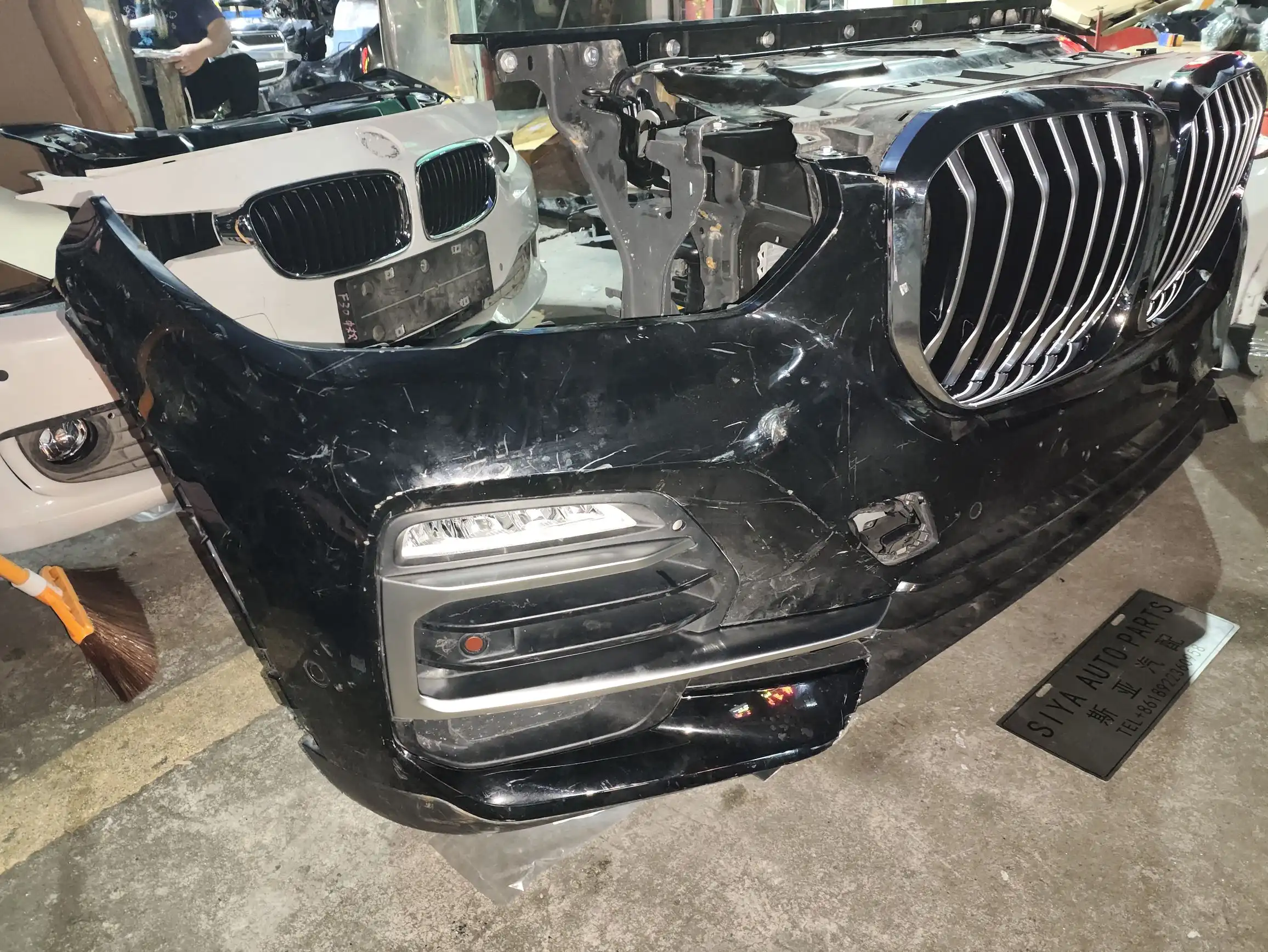 BMW G05 nose cut