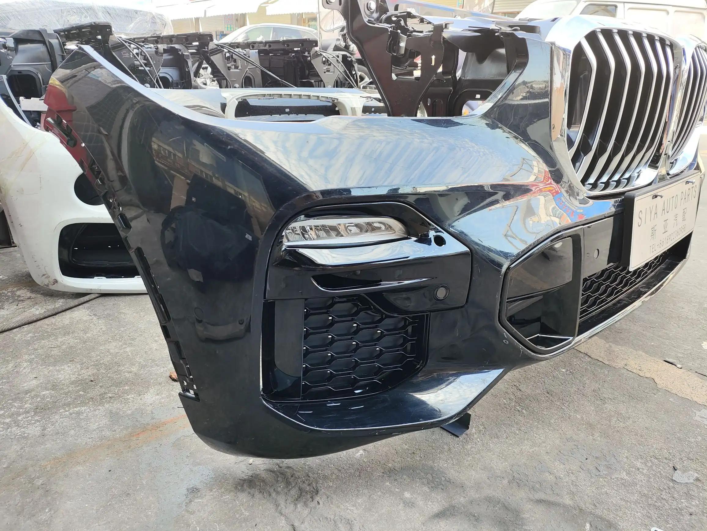 BMW G05 nose cut
