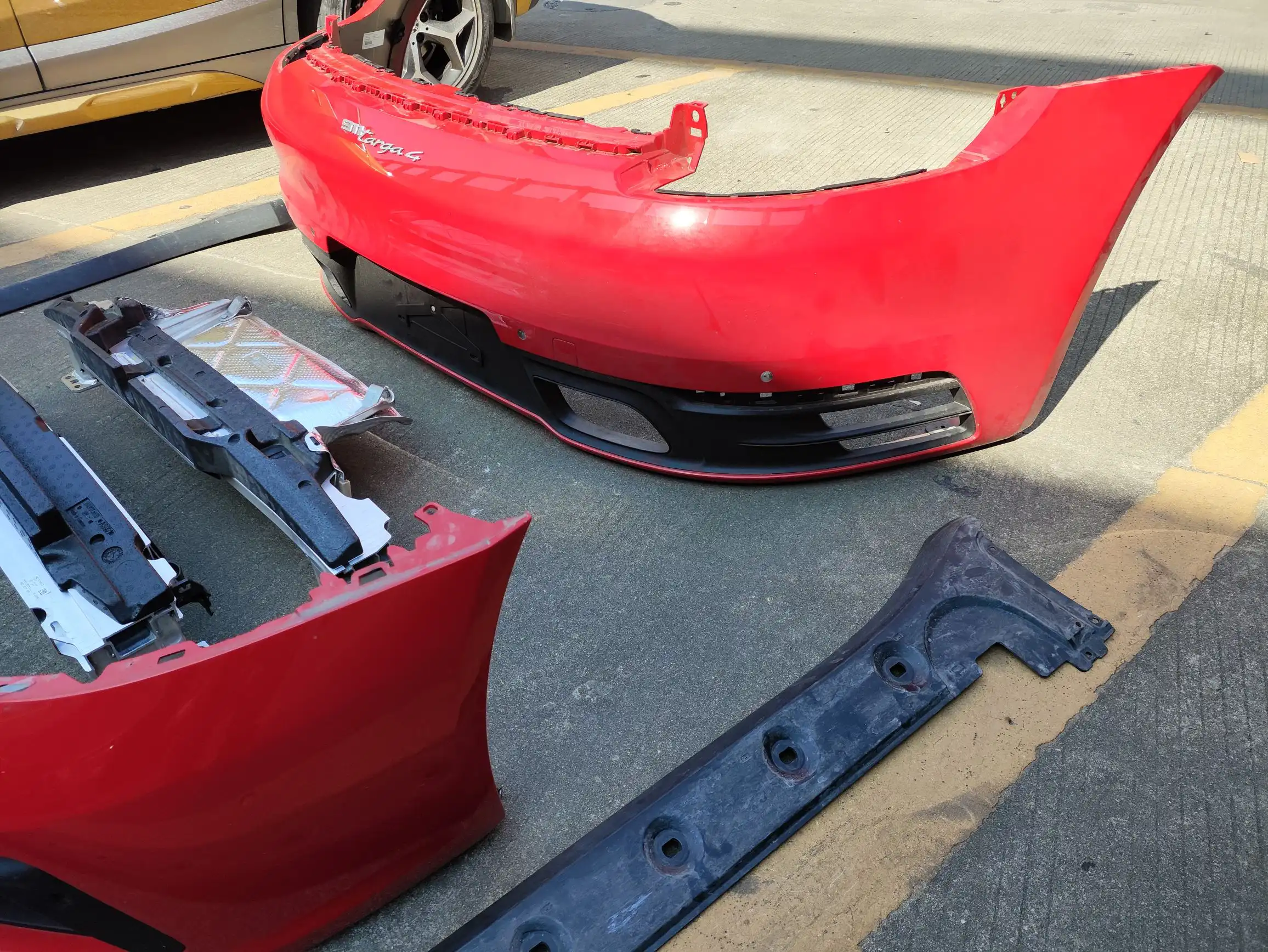 Porsche 992 front and rear bumper