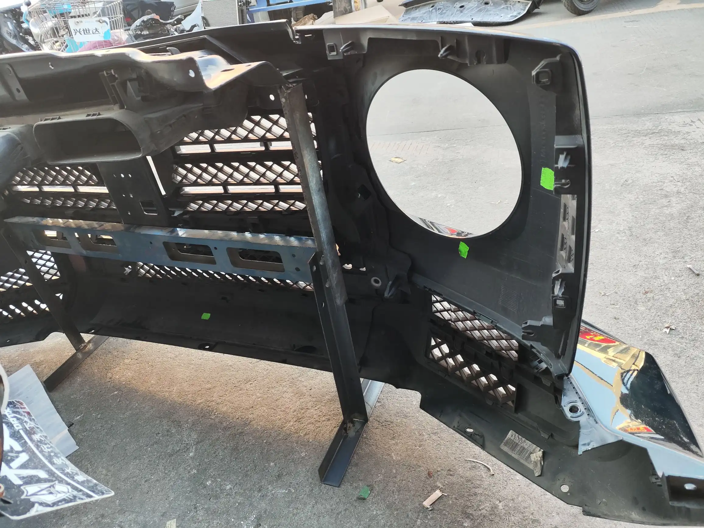 Mercedes benz G class W463 nose cut