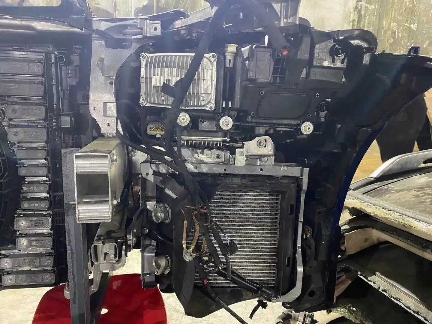 Mercedes benz W290 GT63 nose cut