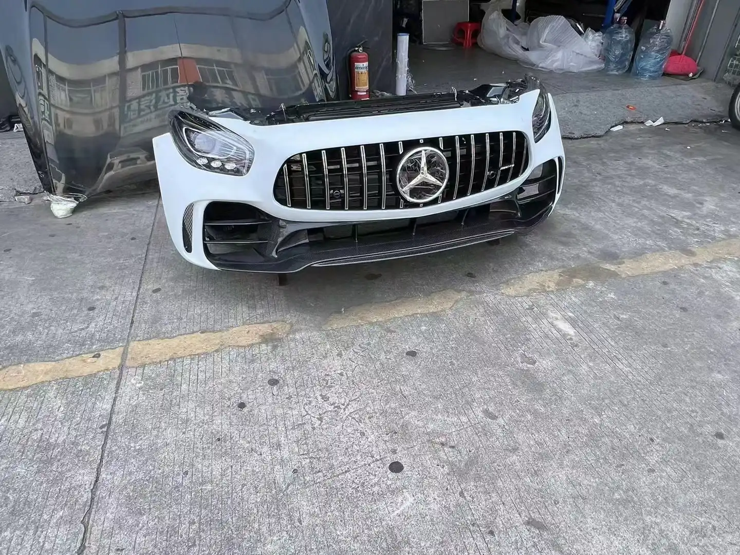 Mercedes benz W190 nose cut