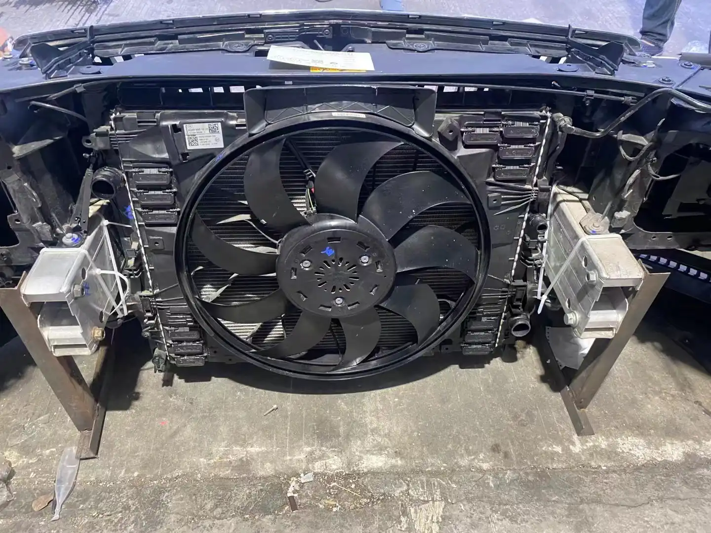 Mercedes benz W222 nose cut