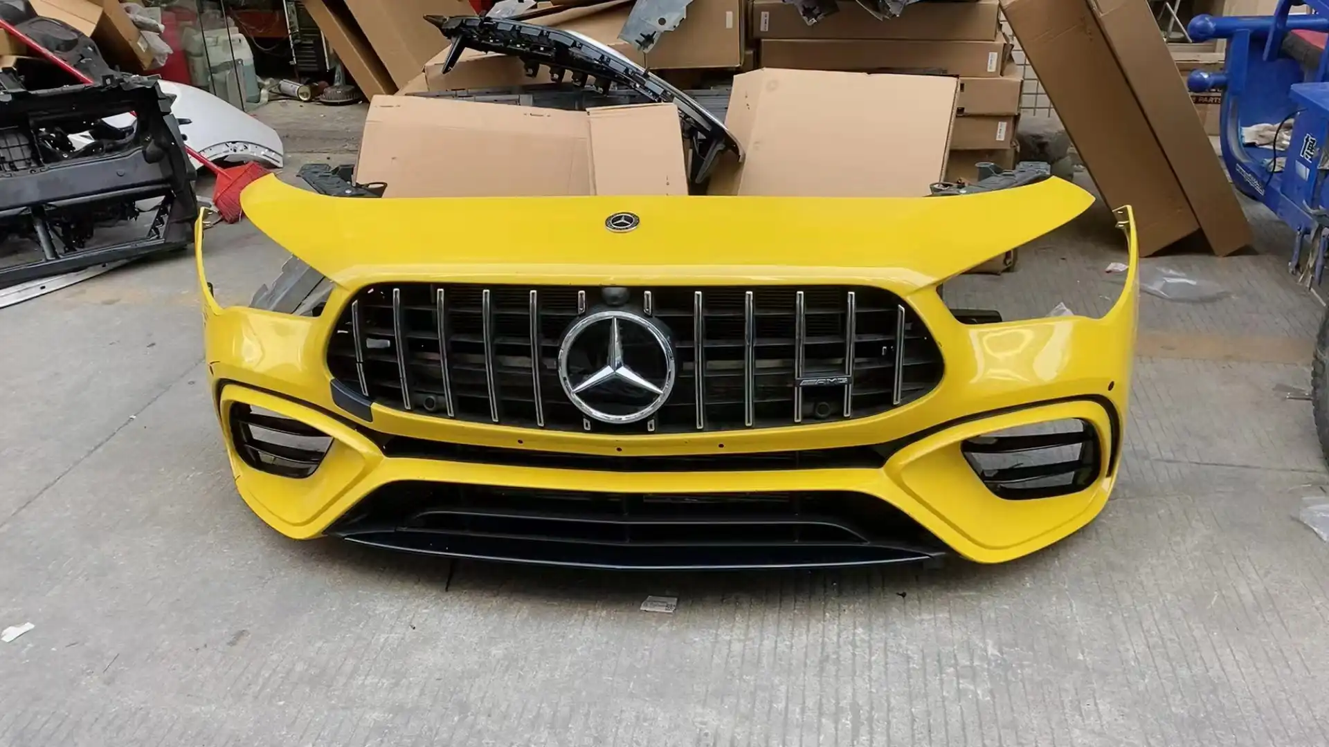 Mercedes benz W118 AMG nose cut