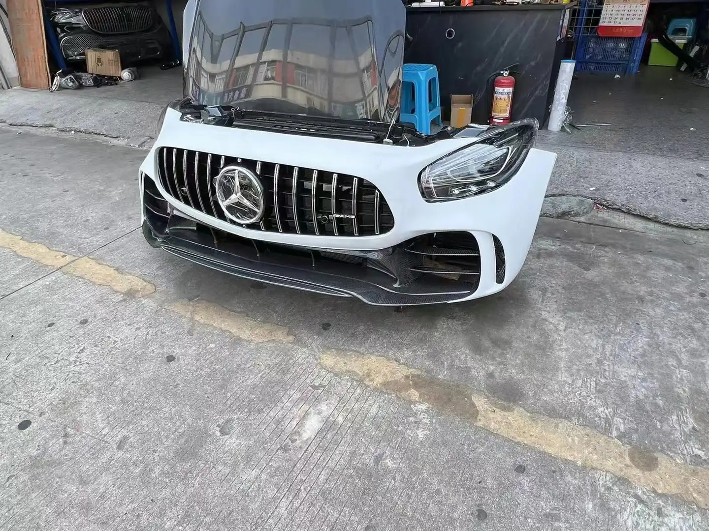 Mercedes benz W190 nose cut