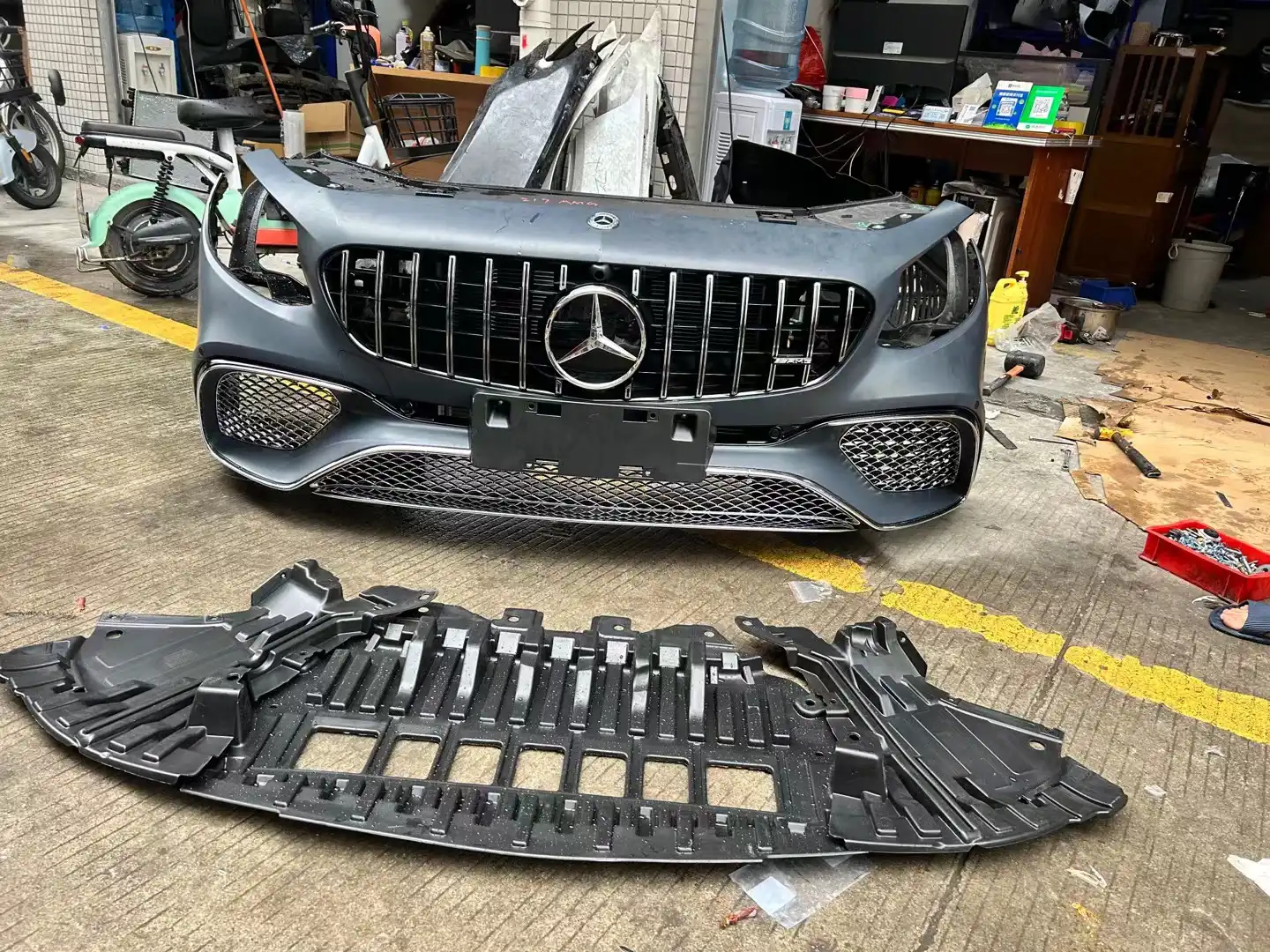 Mercedes benz S63 AMG W217 nose cut