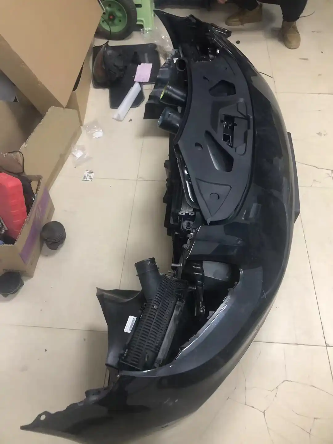 Porsche Panamera 971 nose cut