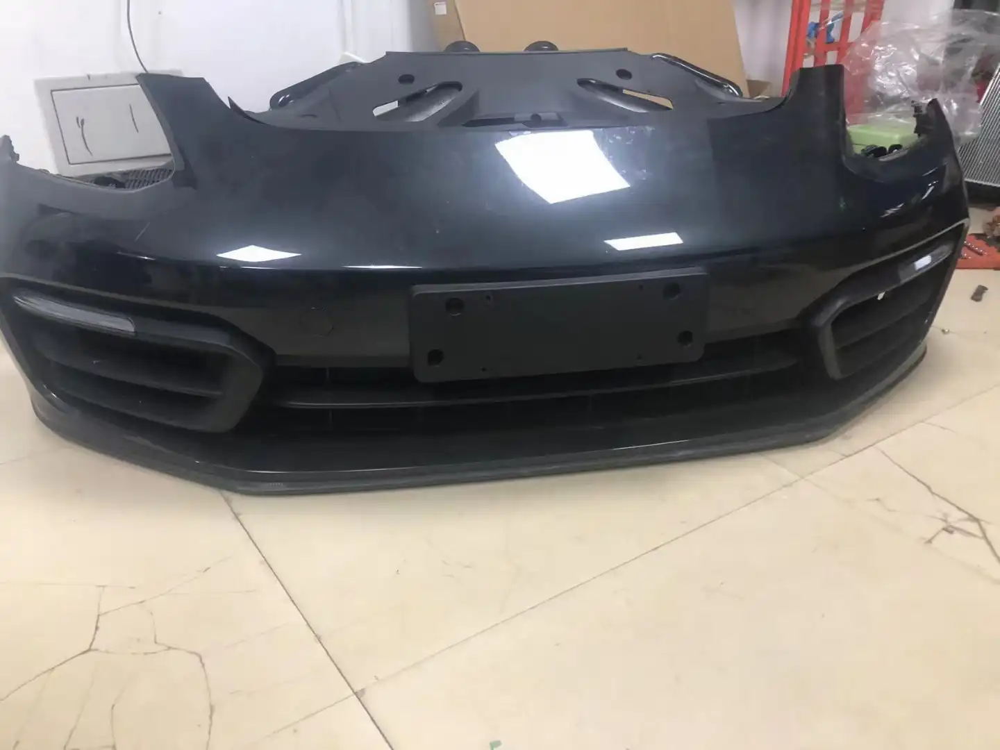 Porsche Panamera 971 nose cut