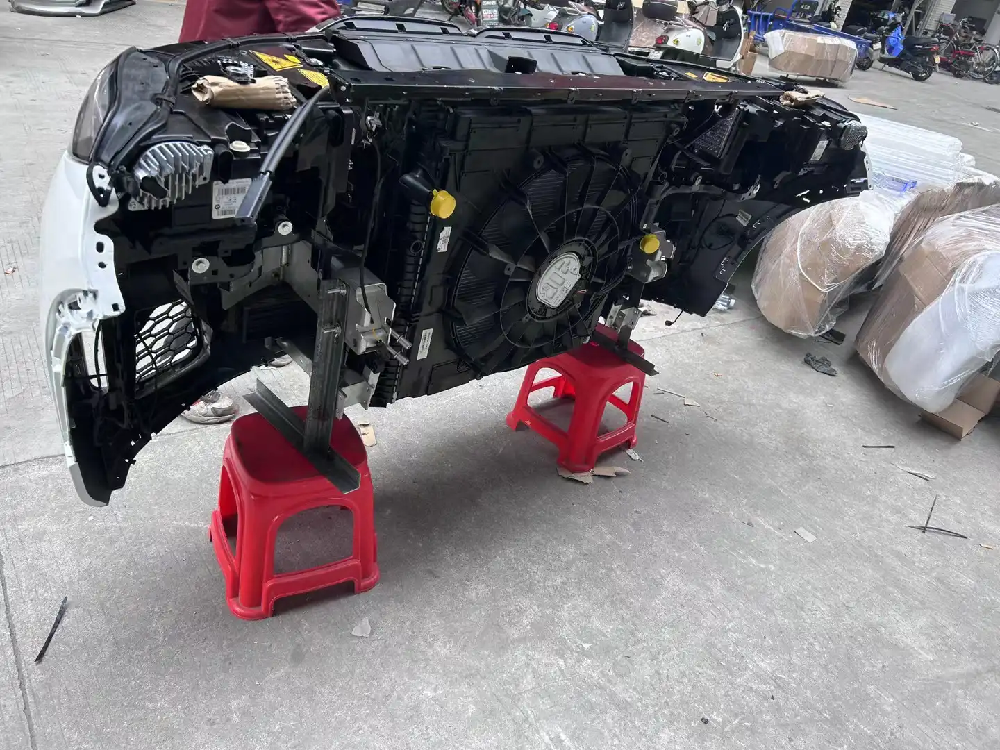 BMW X7 G07 nose cut