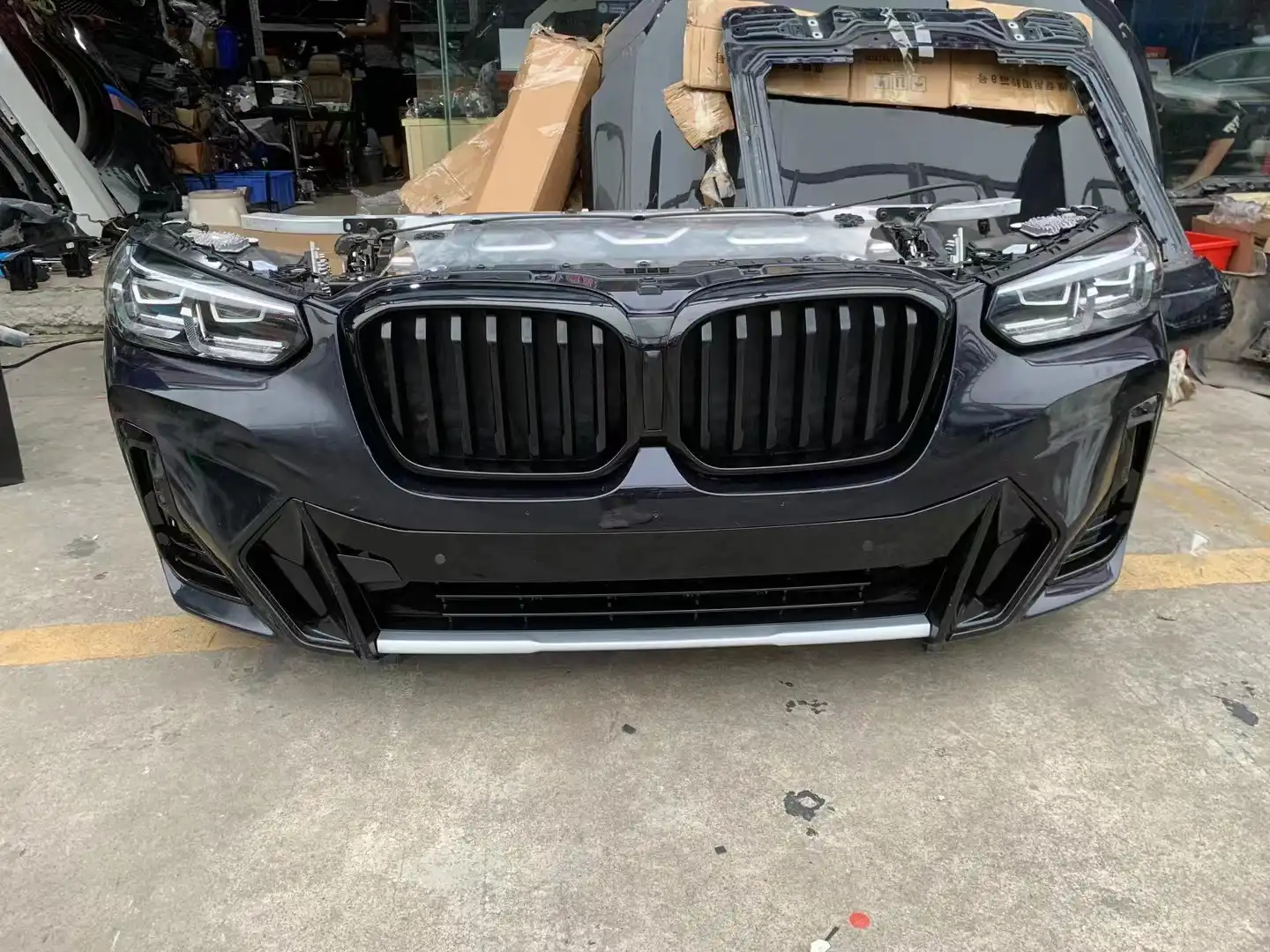 BMW G01 X3 nose cut